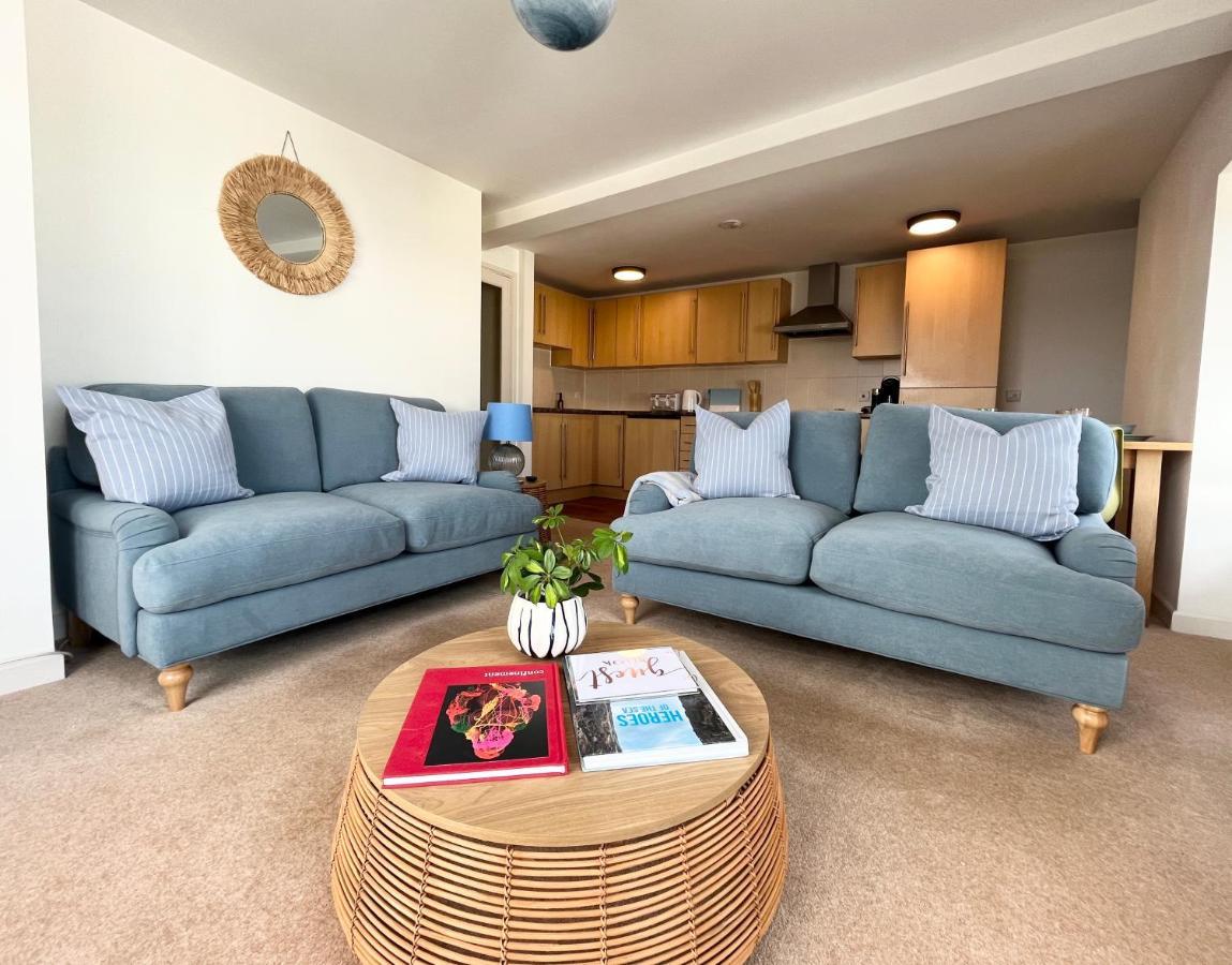 Apres Beach Apartment Sleeps 4 Penzance Kültér fotó