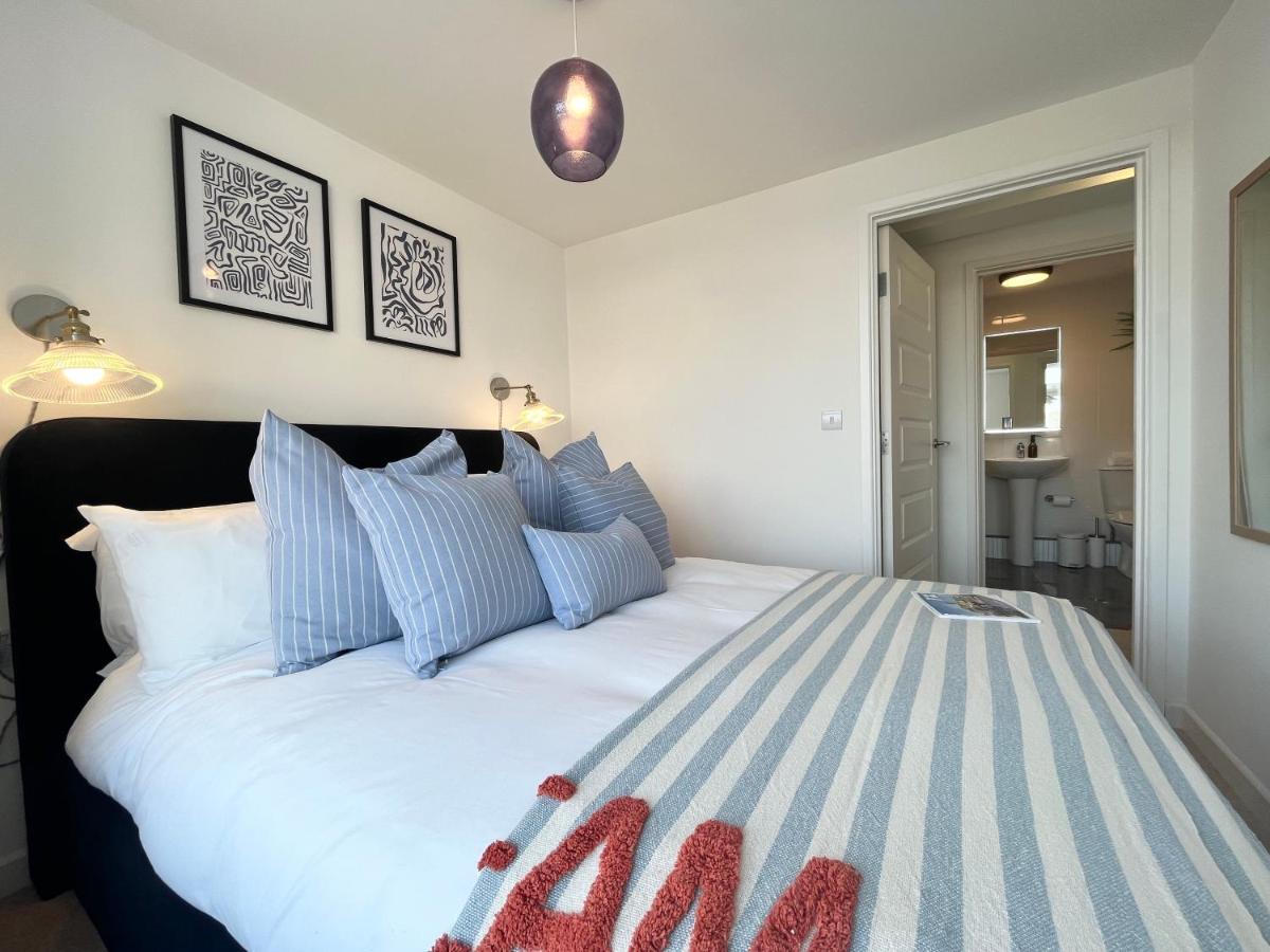Apres Beach Apartment Sleeps 4 Penzance Kültér fotó