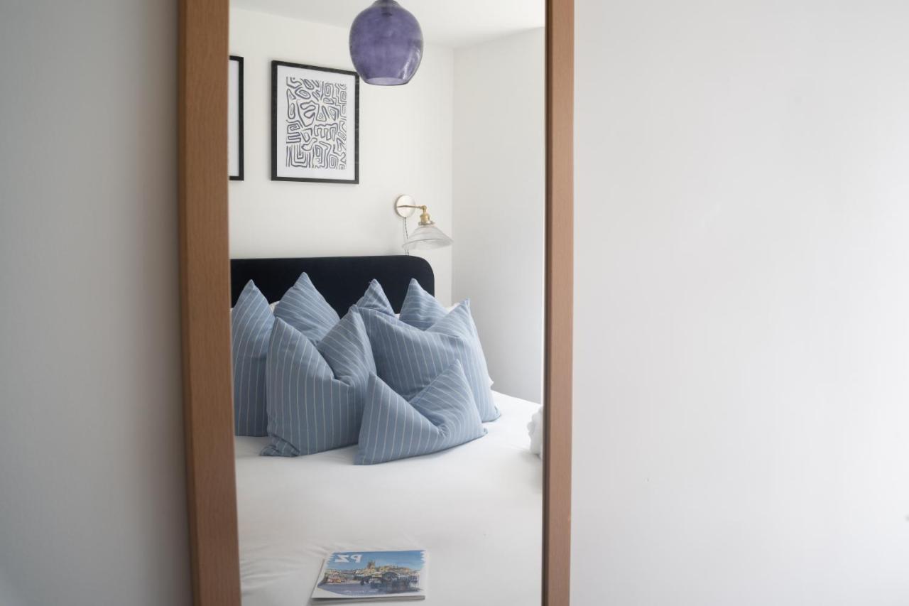 Apres Beach Apartment Sleeps 4 Penzance Kültér fotó