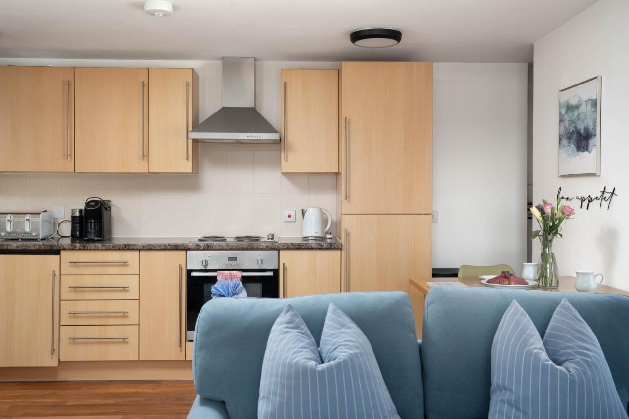 Apres Beach Apartment Sleeps 4 Penzance Kültér fotó